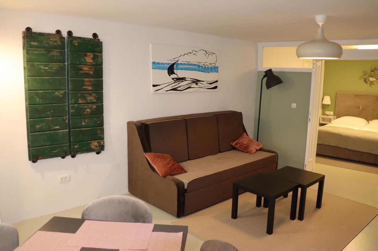 Apartment Adriatico Eterno 2 ロヴィニ エクステリア 写真
